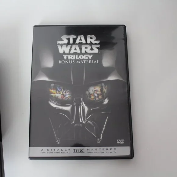 Star Wars Trilogy DVD Set with bonus material - Picture 4 of 8